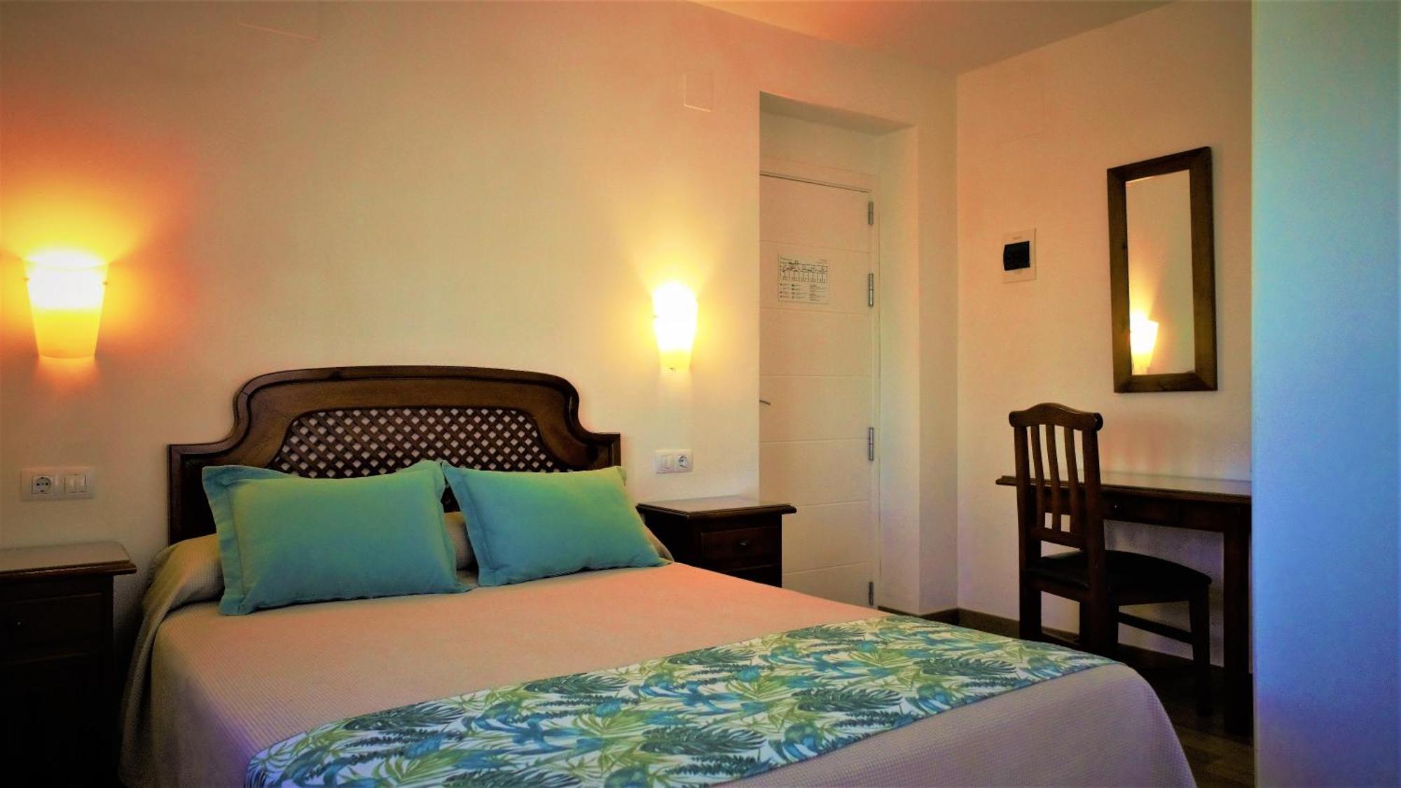Hotel Ayamontino Punta Umbria Exterior photo