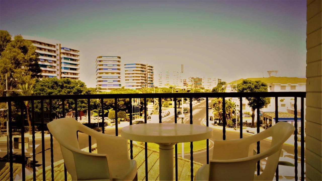 Hotel Ayamontino Punta Umbria Exterior photo